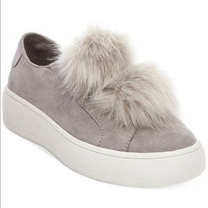 Steve Madden Pom Pom sneakers size 8